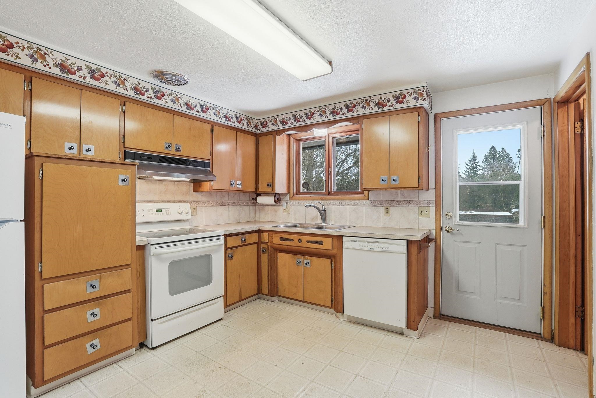 1022 W 16th Ave - Photo 12