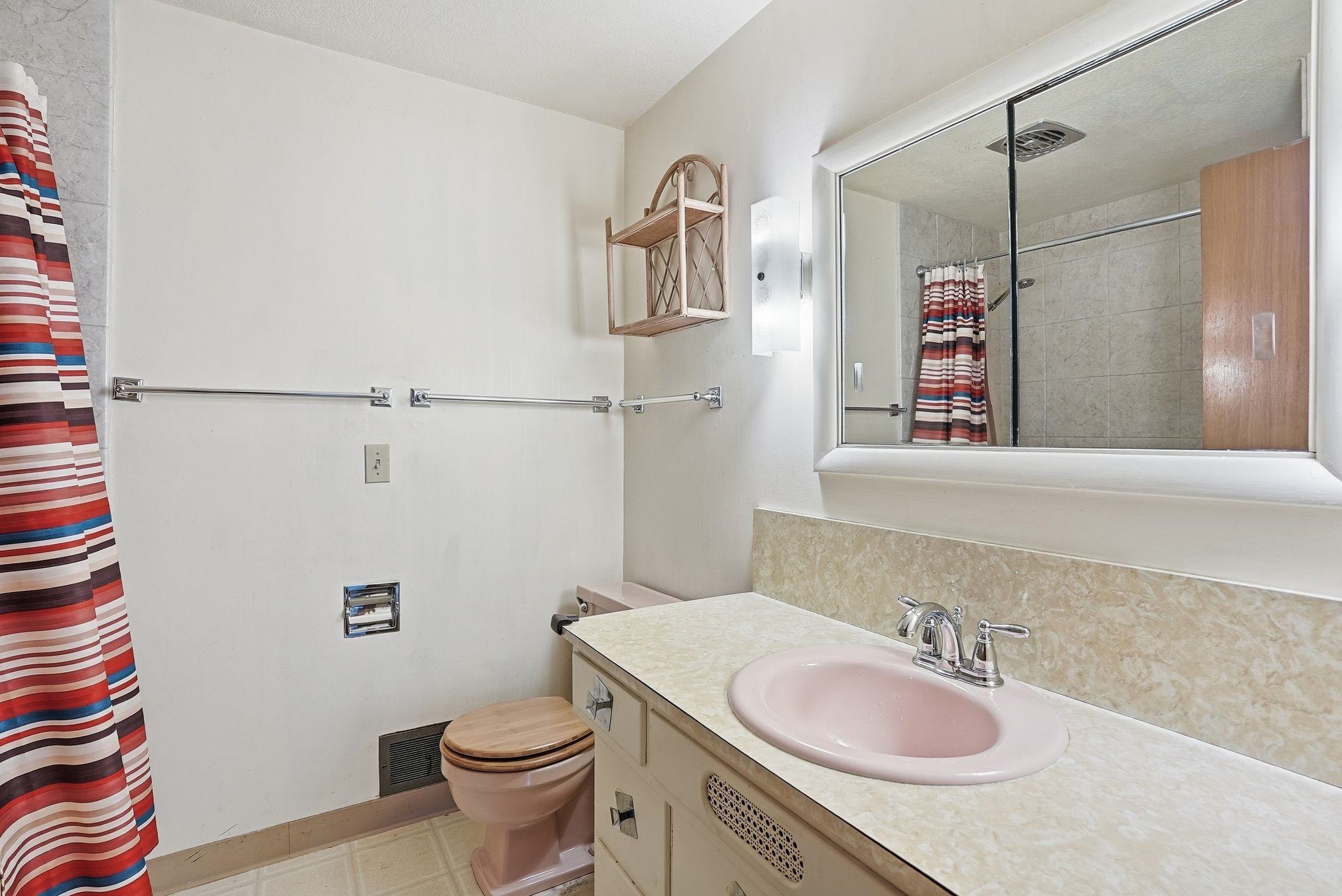 1022 W 16th Ave - Photo 18