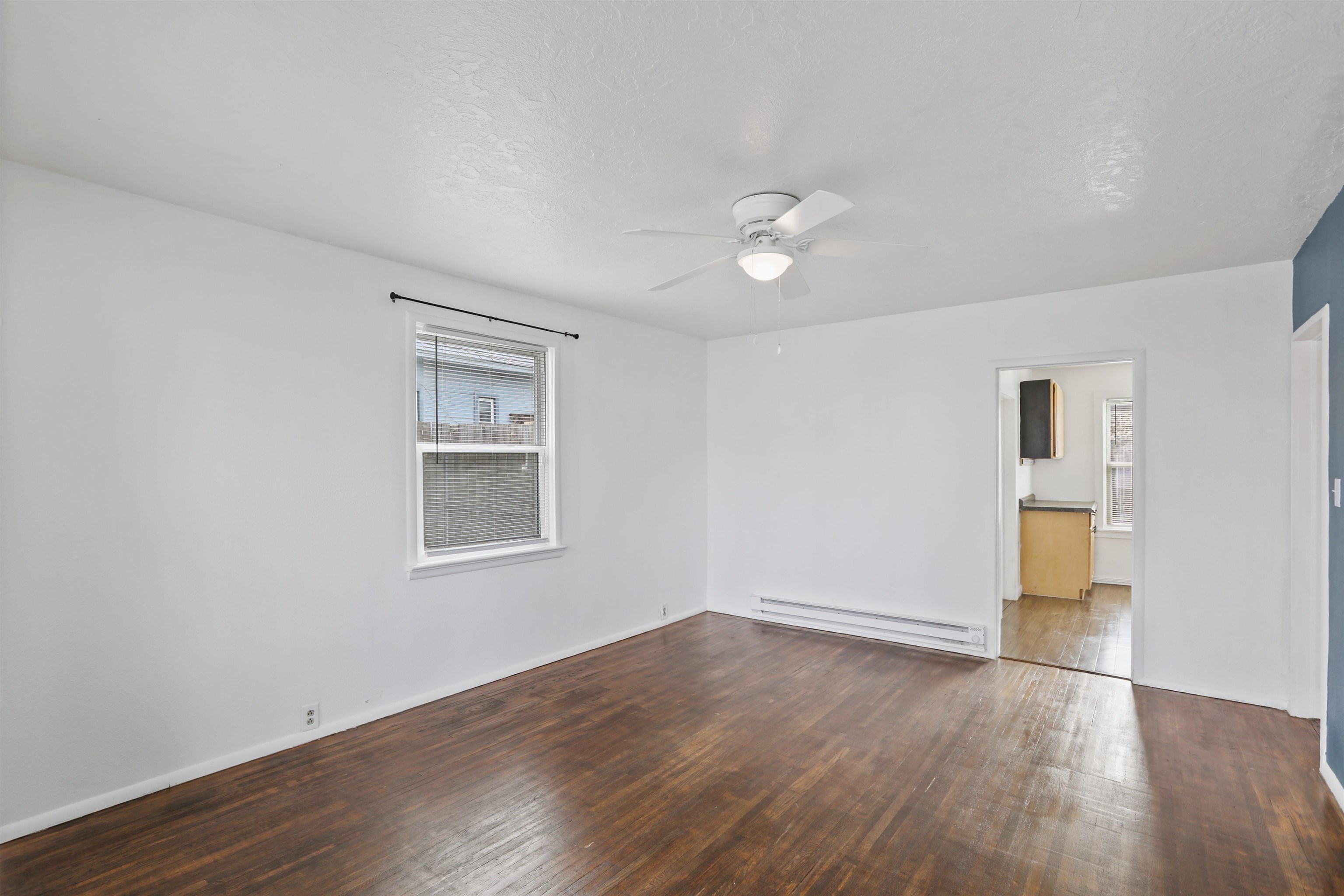 1324 E Broad Ave - Photo 2