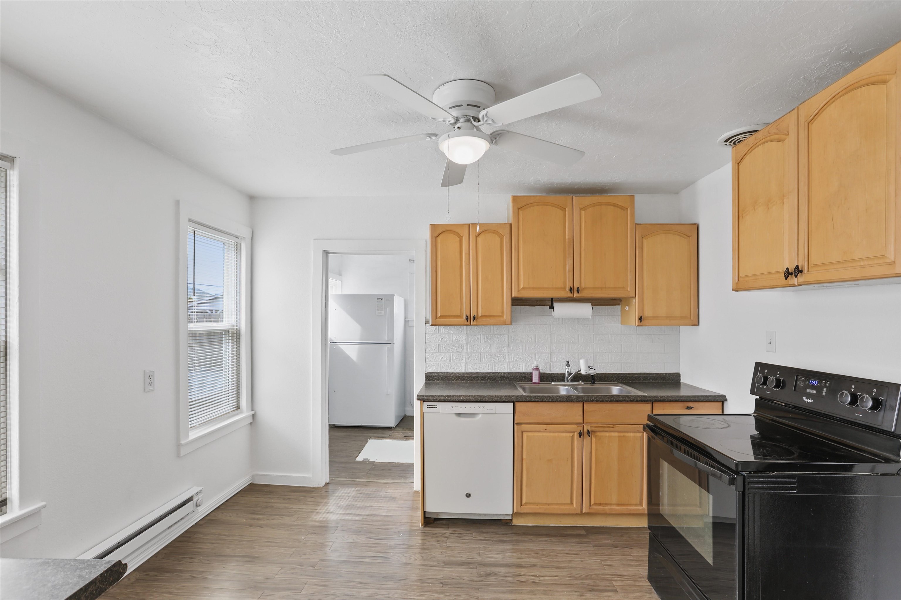 1324 E Broad Ave - Photo 11