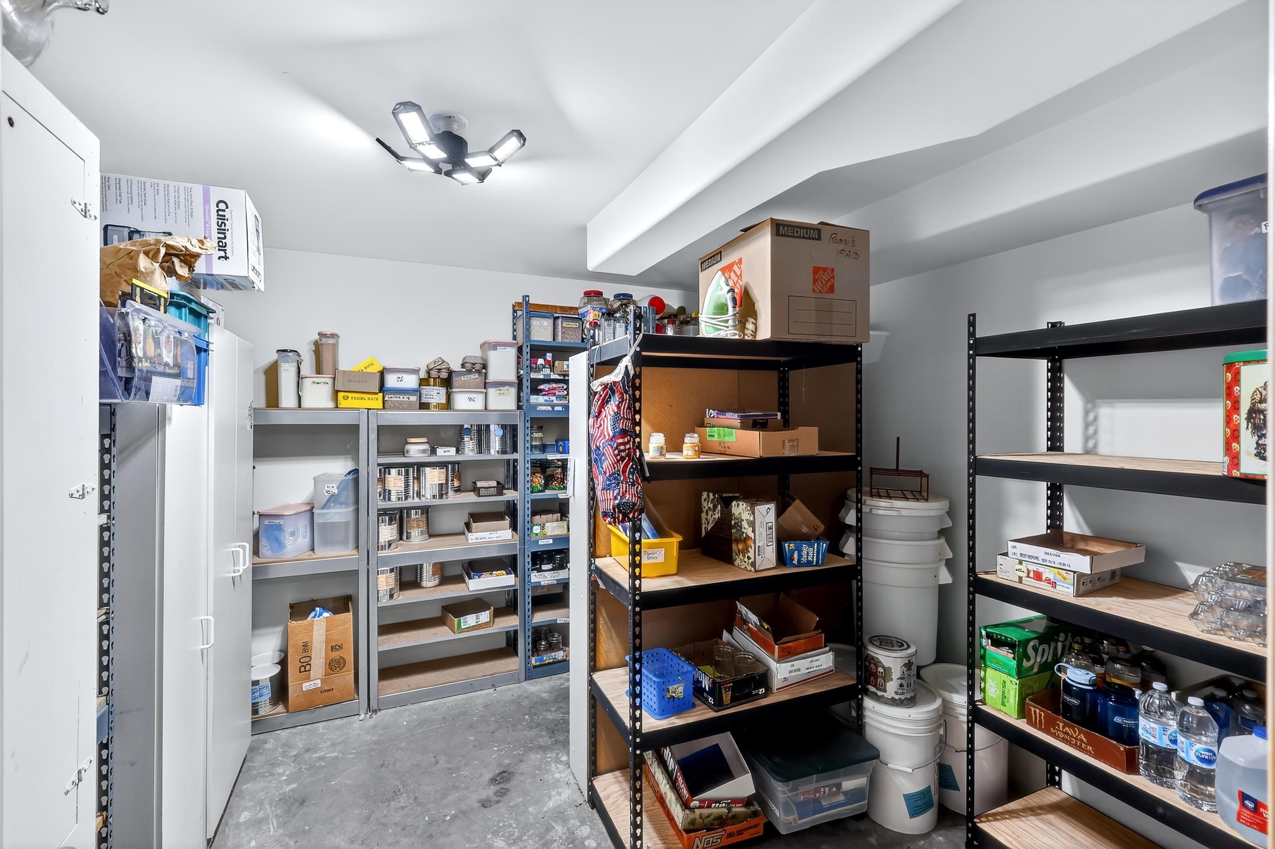 1371 Willms Rd - Photo 27