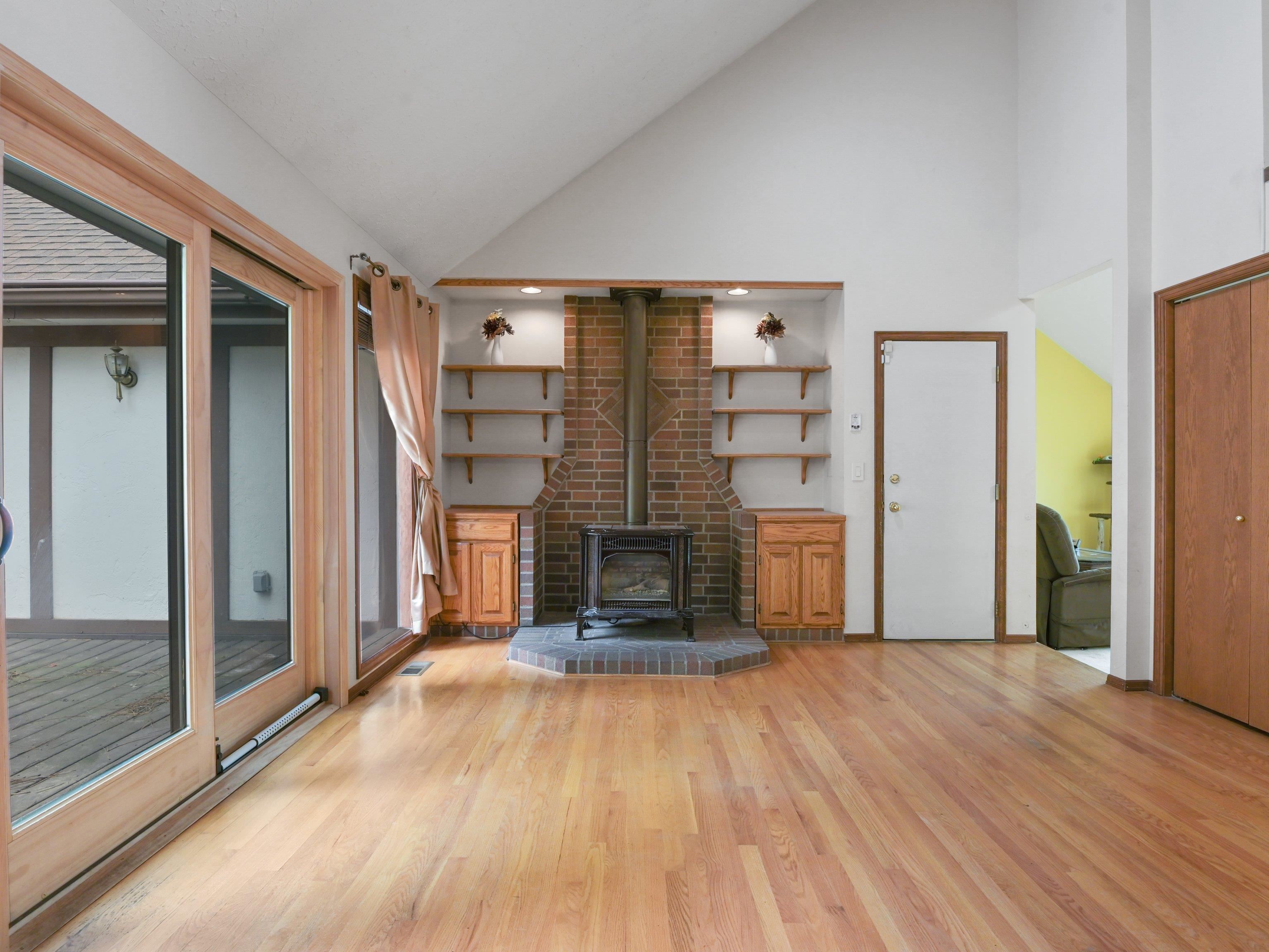 10048 N Seminole Dr - Photo 16