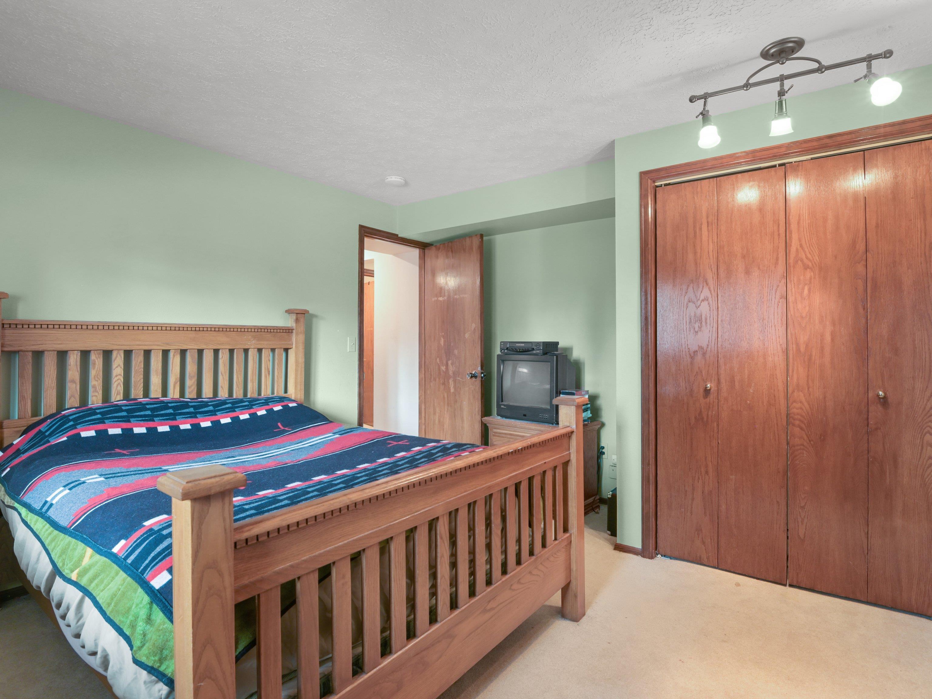 10048 N Seminole Dr - Photo 27