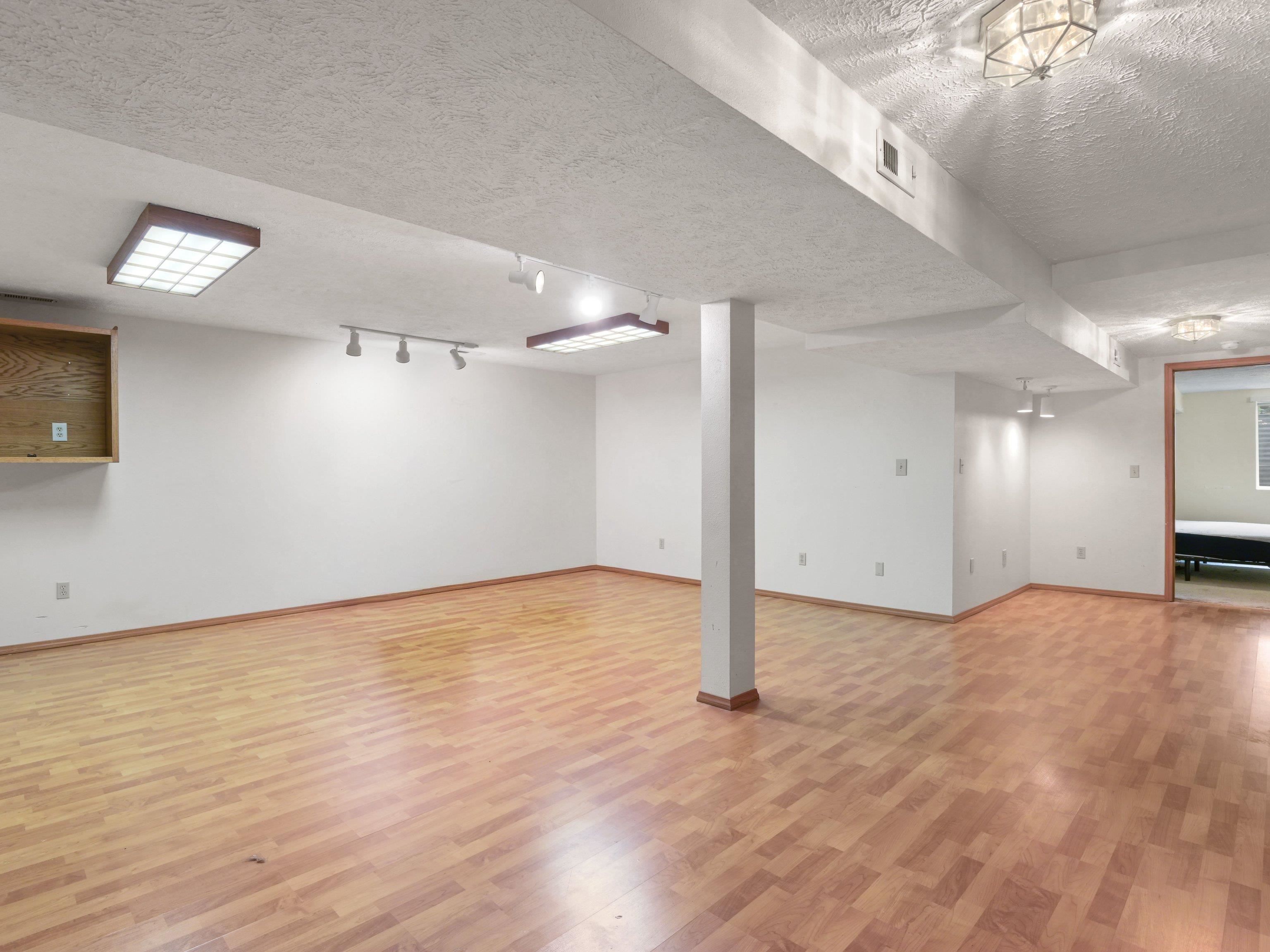 10048 N Seminole Dr - Photo 31
