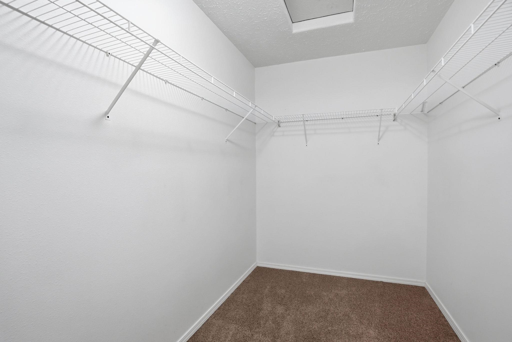 520 N Village Ln - Photo 18