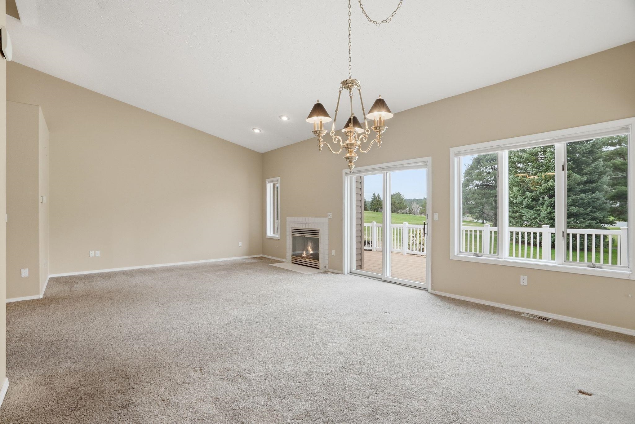 520 N Village Ln - Photo 6