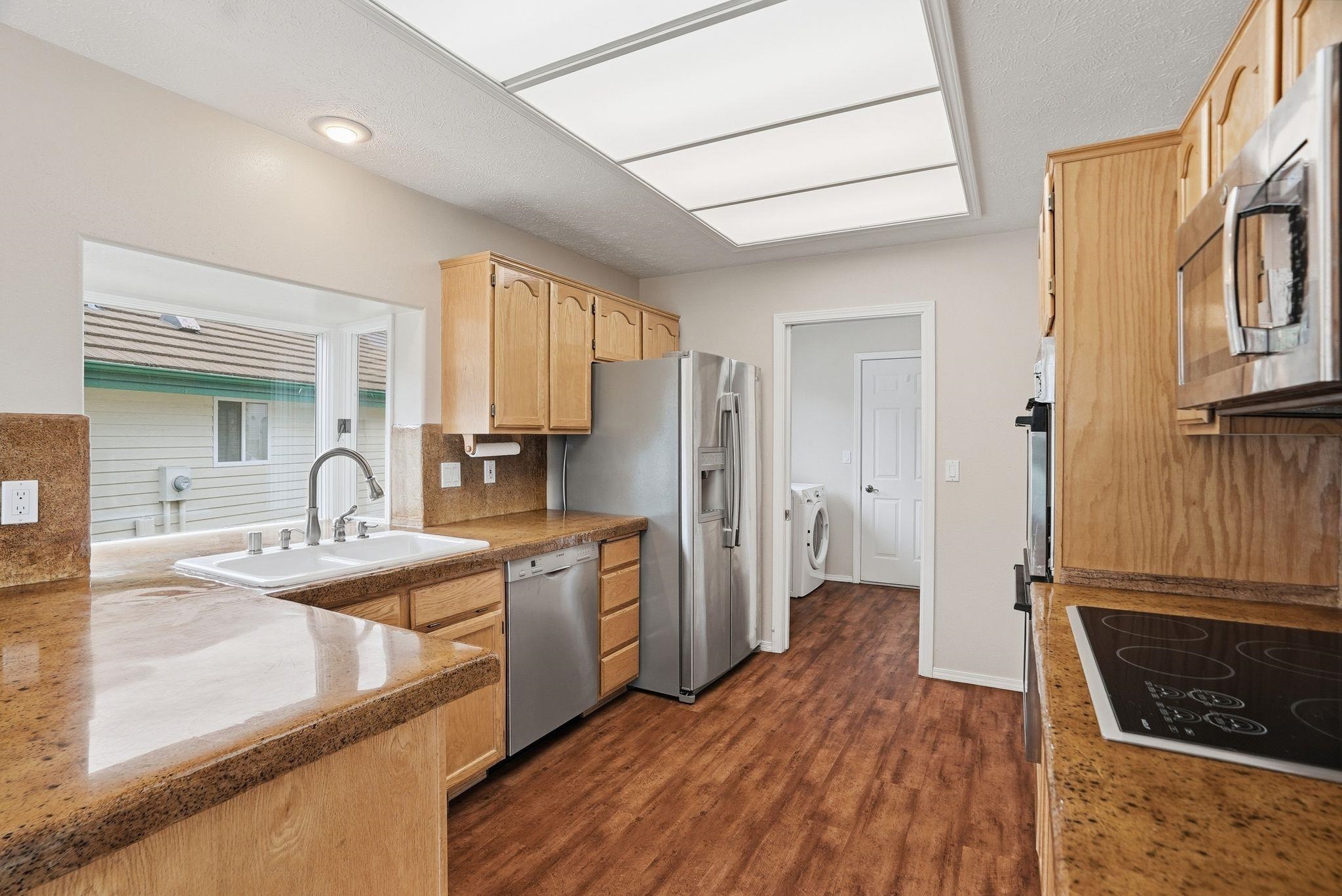 520 N Village Ln - Photo 8