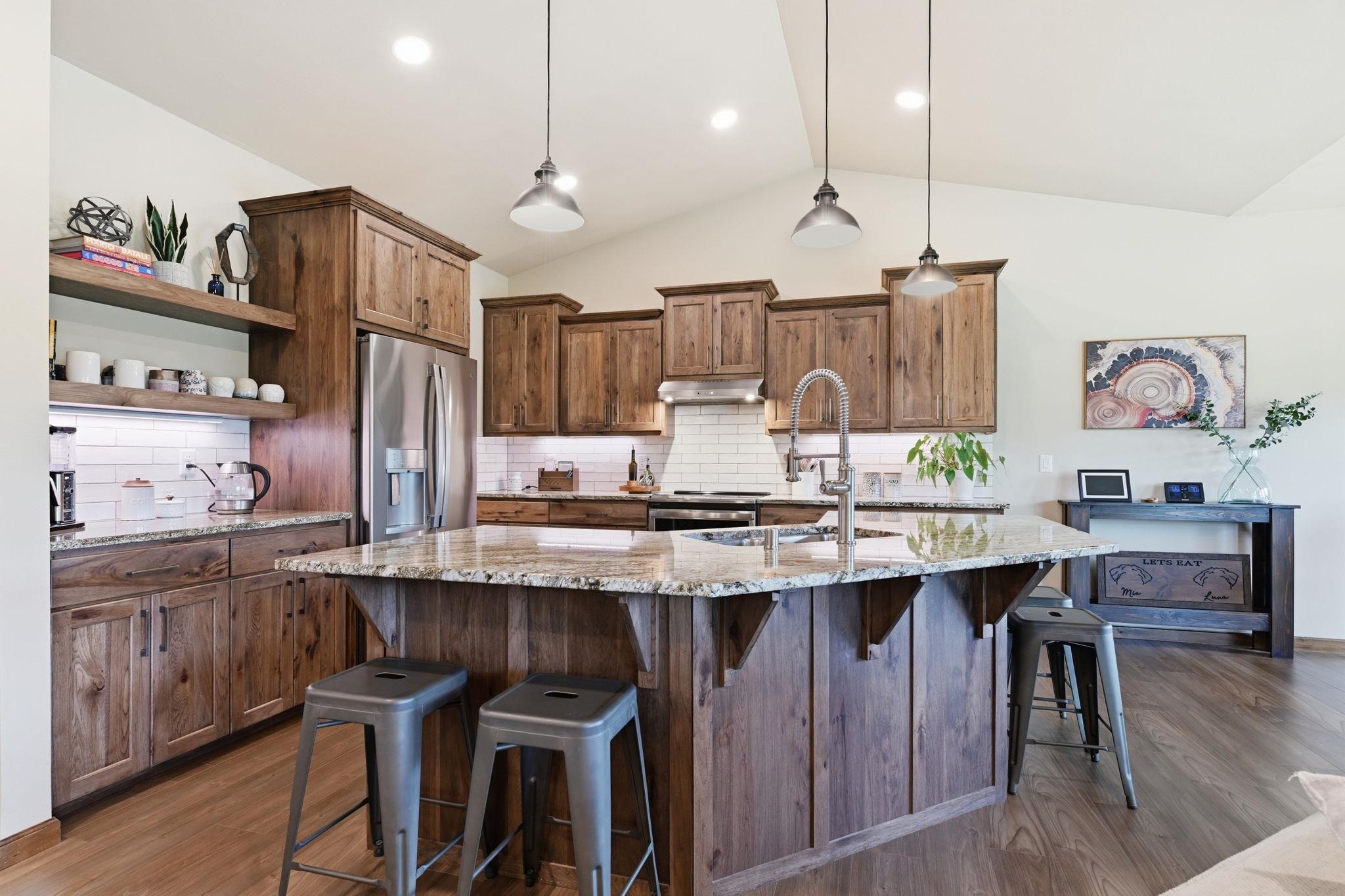 31914 N Zander Ln - Photo 4
