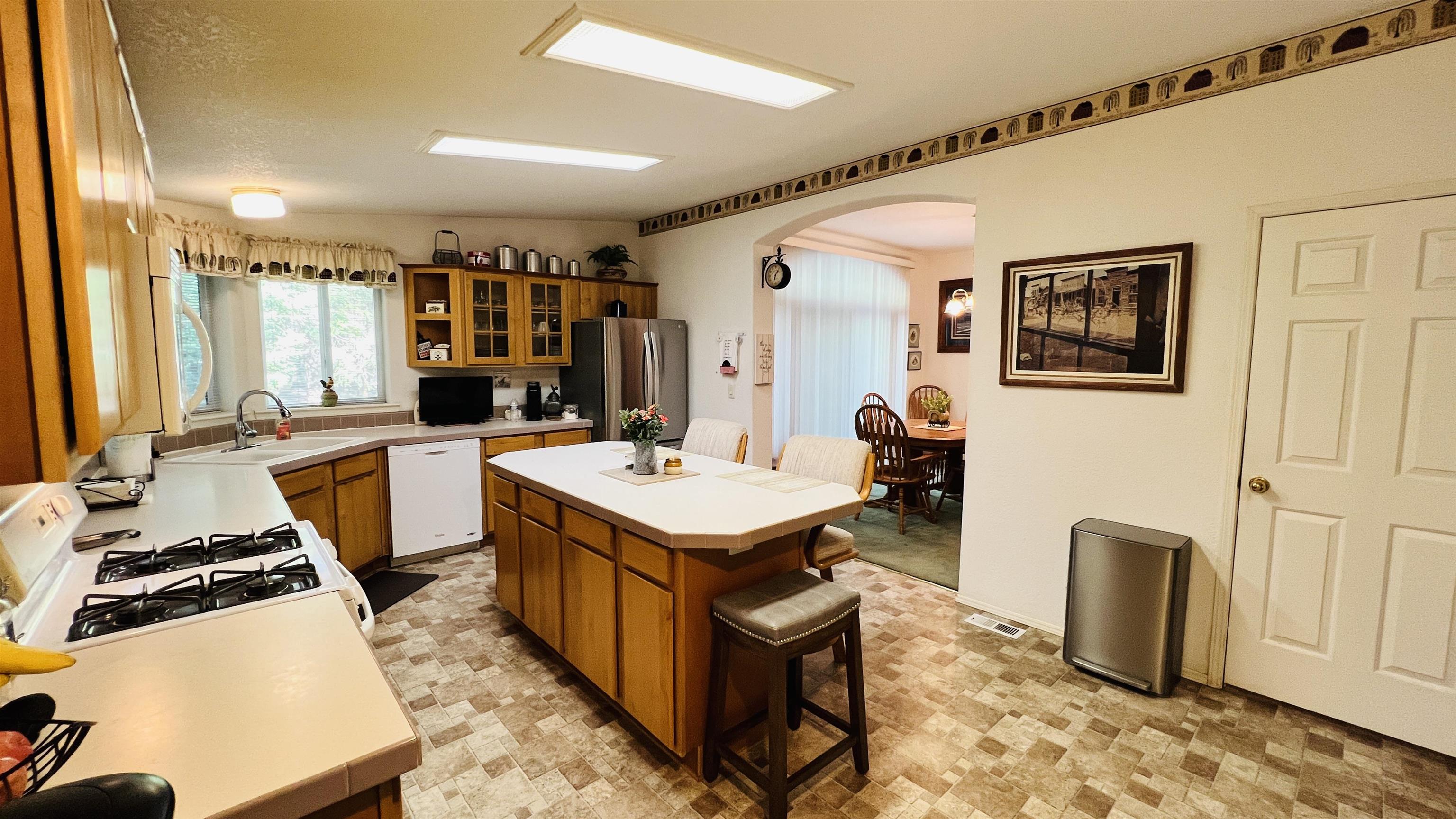 7010 W Dahl Rd - Photo 8