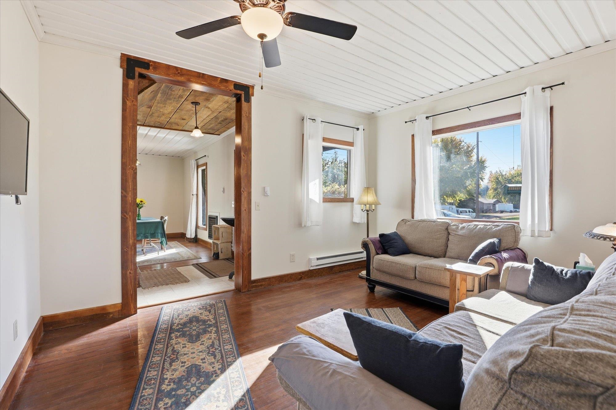 602 W Bartlett St - Photo 3
