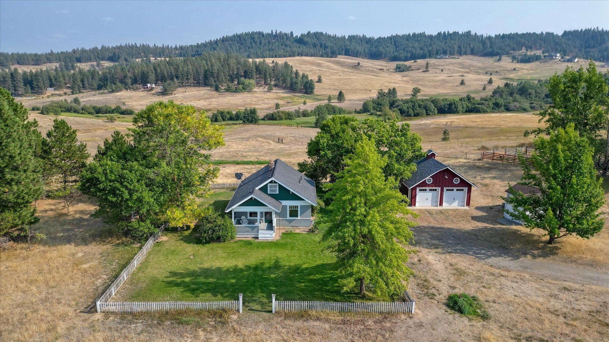 20512 N Hazard Rd - Photo 1