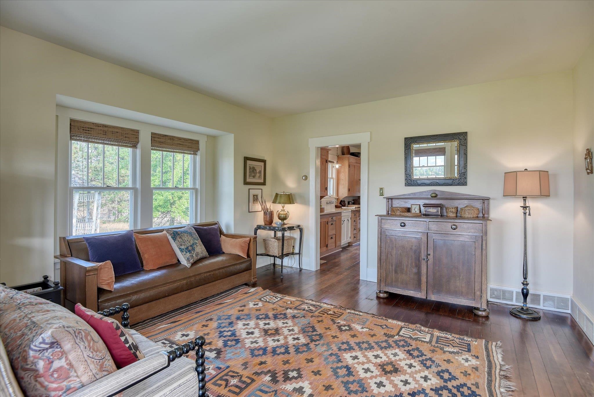 20512 N Hazard Rd - Photo 2