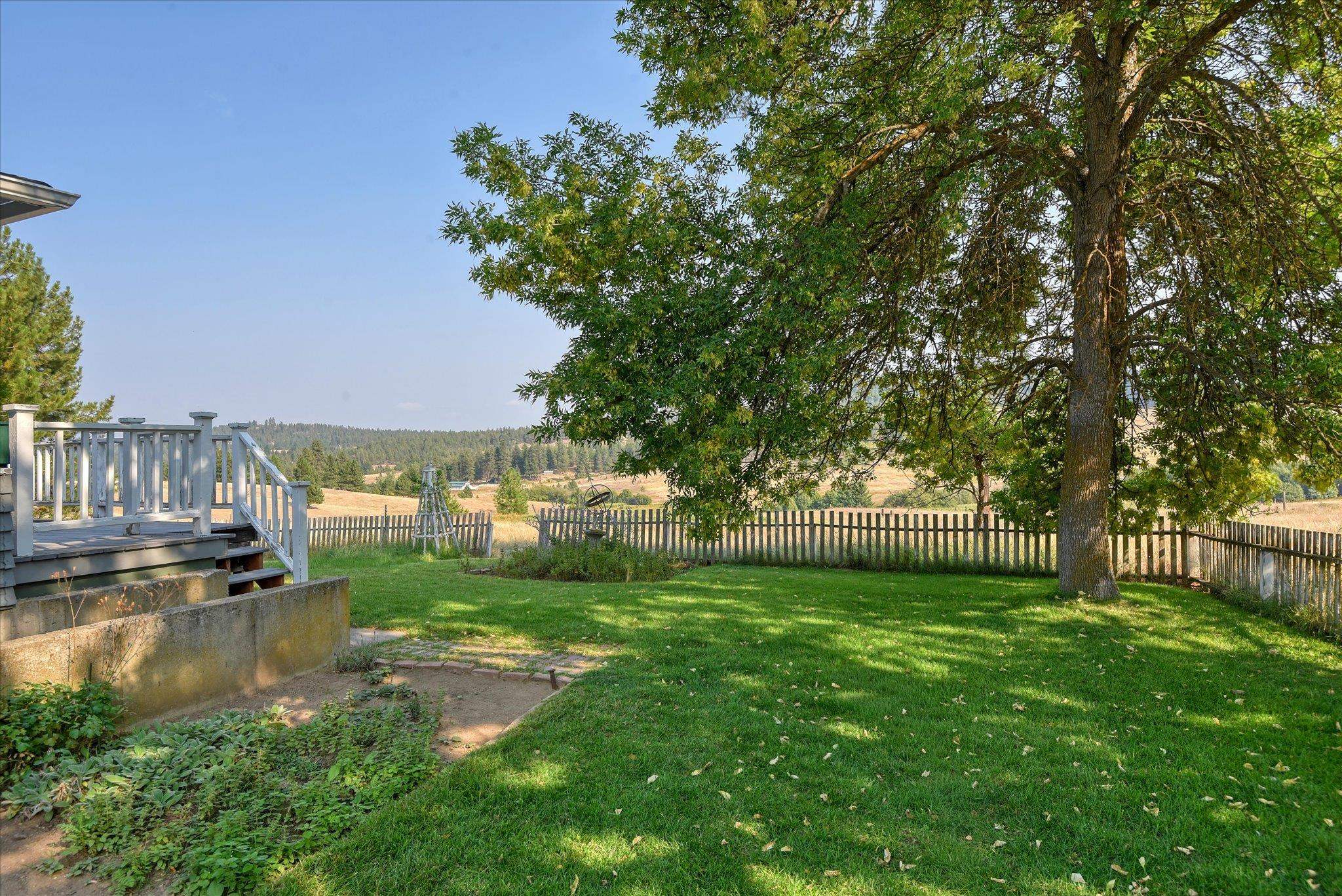 20512 N Hazard Rd - Photo 29