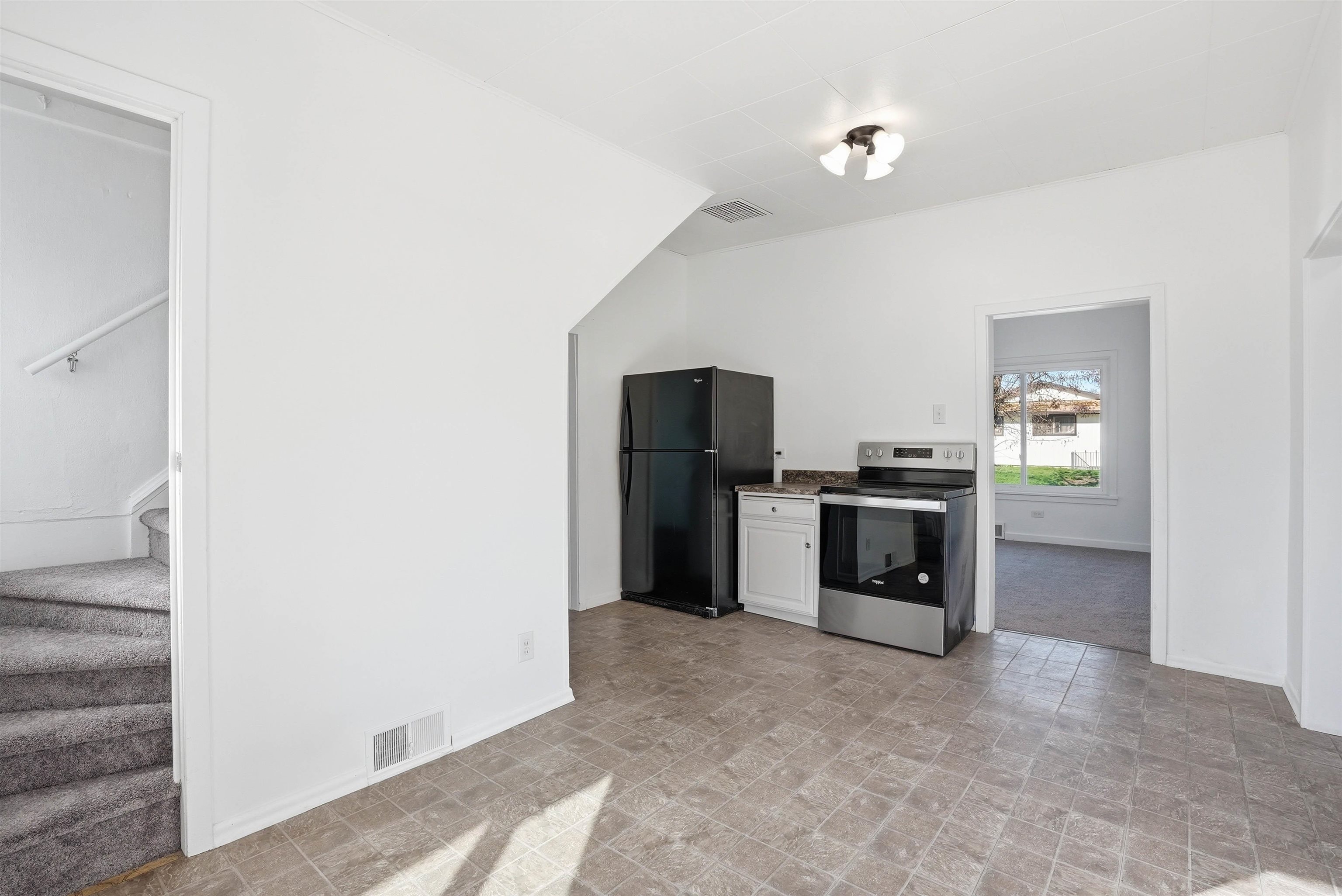 5604 N Regal St - Photo 5