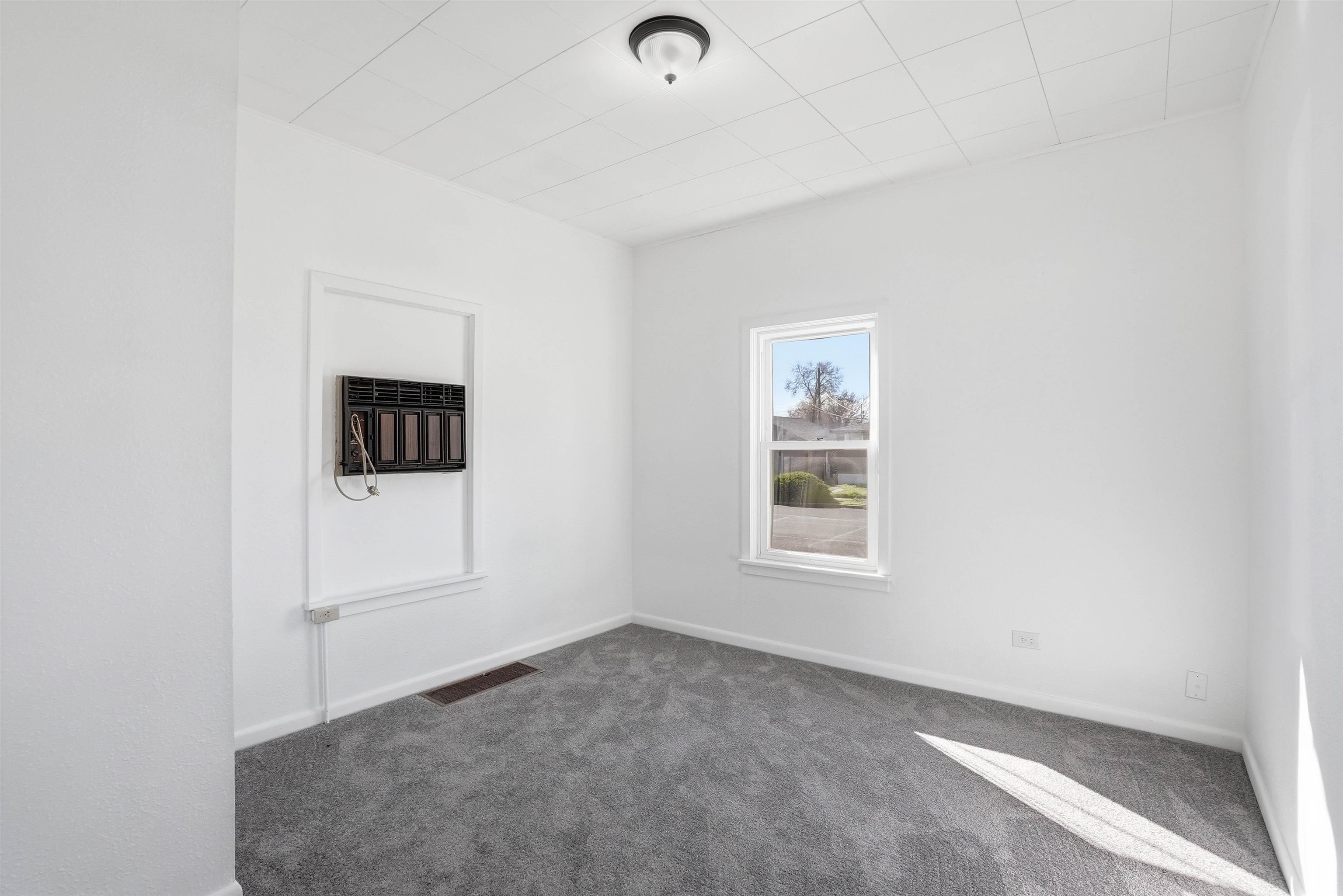 5604 N Regal St - Photo 13