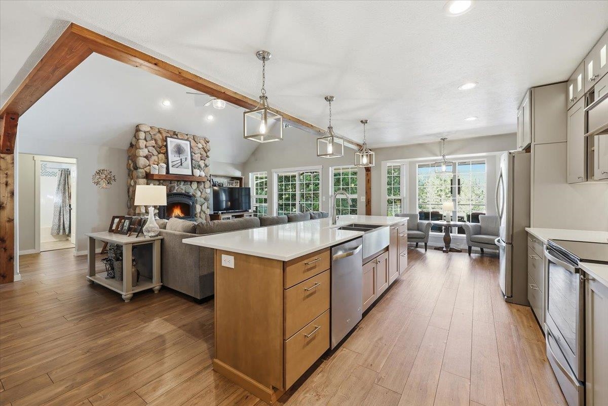 912 Deer Valley Rd - Photo 12