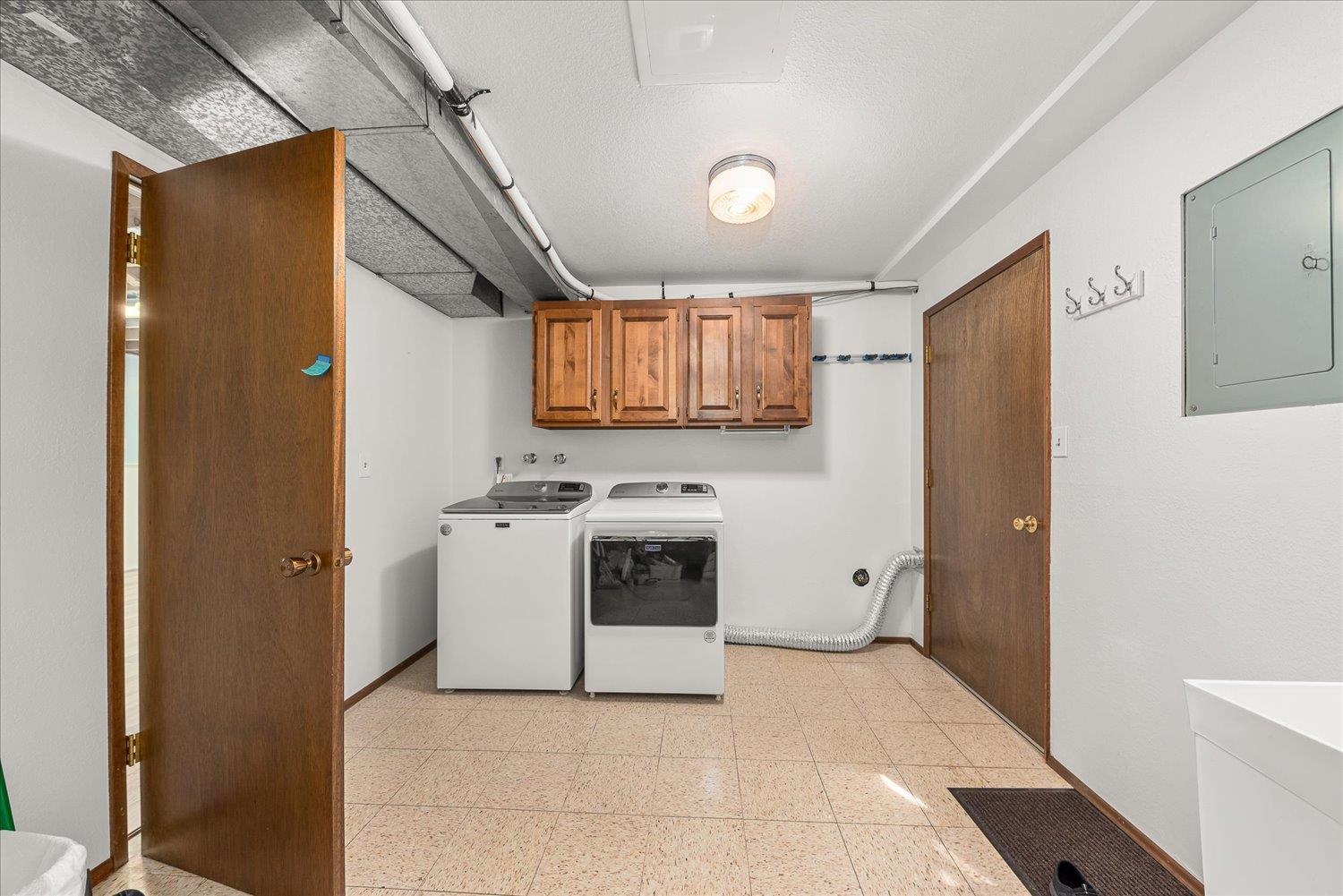 535 W Ash St - Photo 27