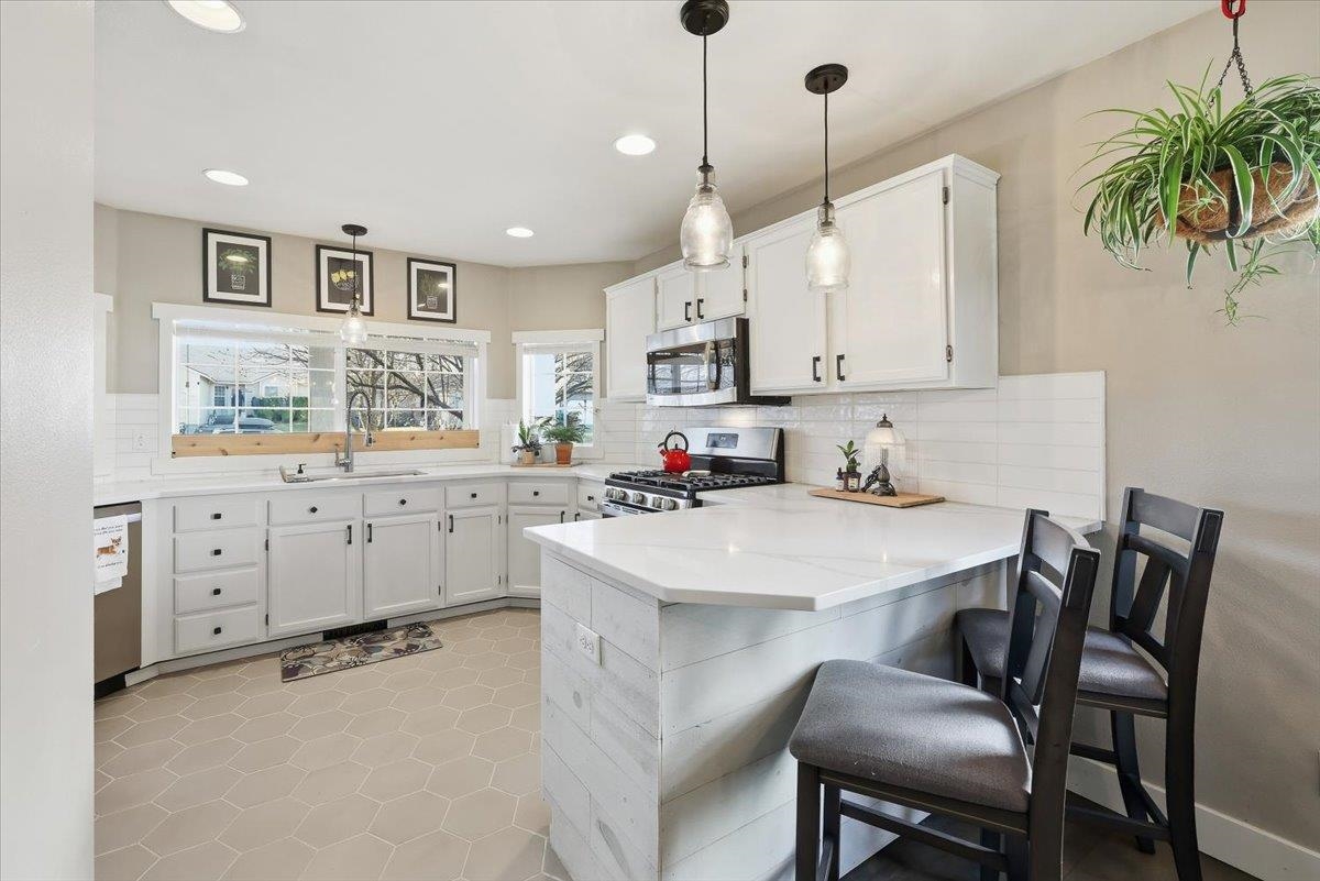 3211 E 43rd Ave - Photo 4