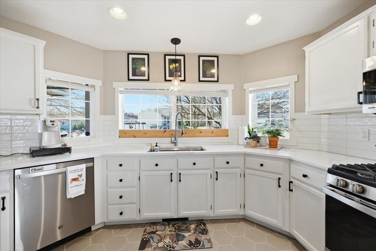 3211 E 43rd Ave - Photo 8