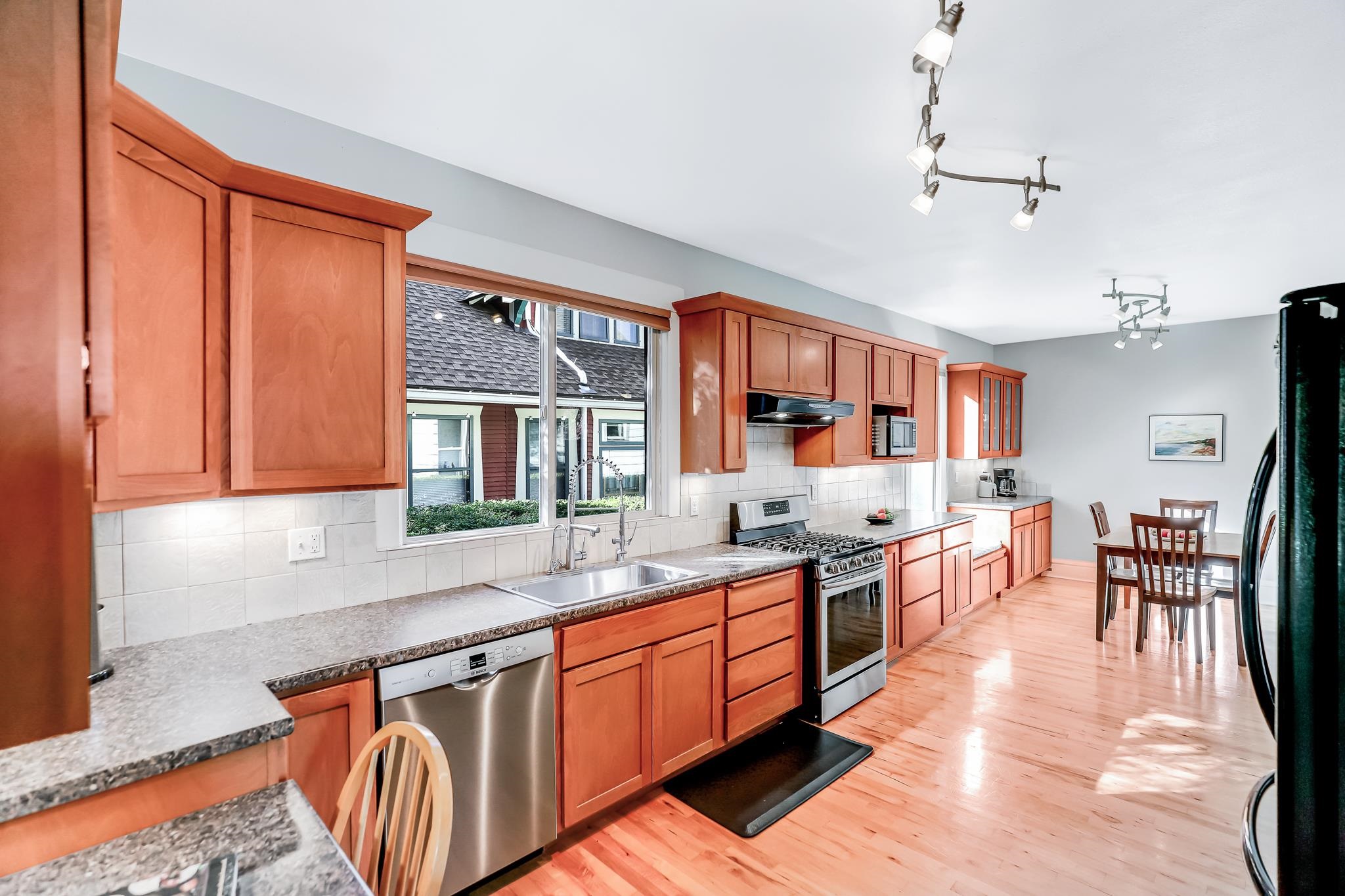 1412 E 15th Ave - Photo 13