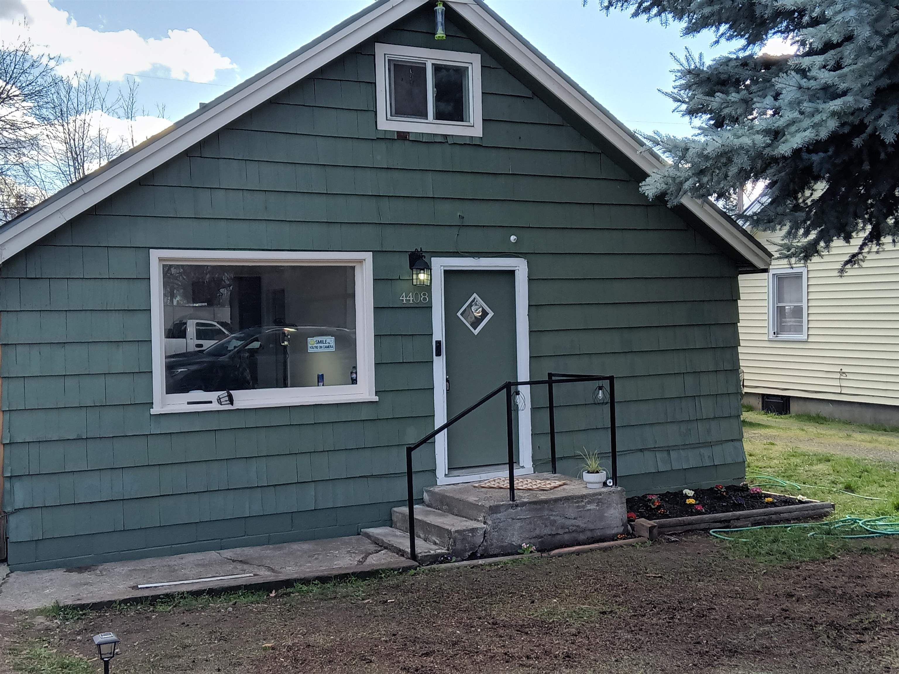 4408 E 5th Ave - Photo 2