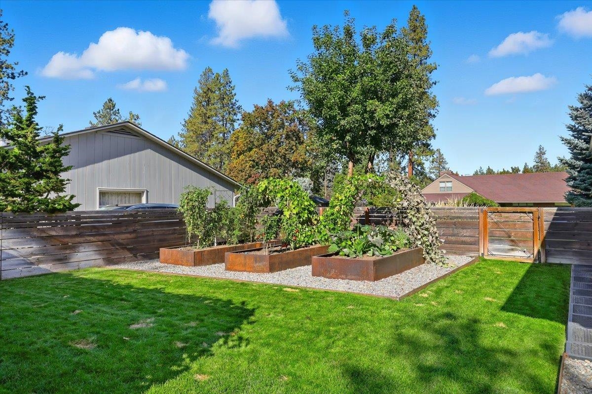 11 W 40th Ave - Photo 37