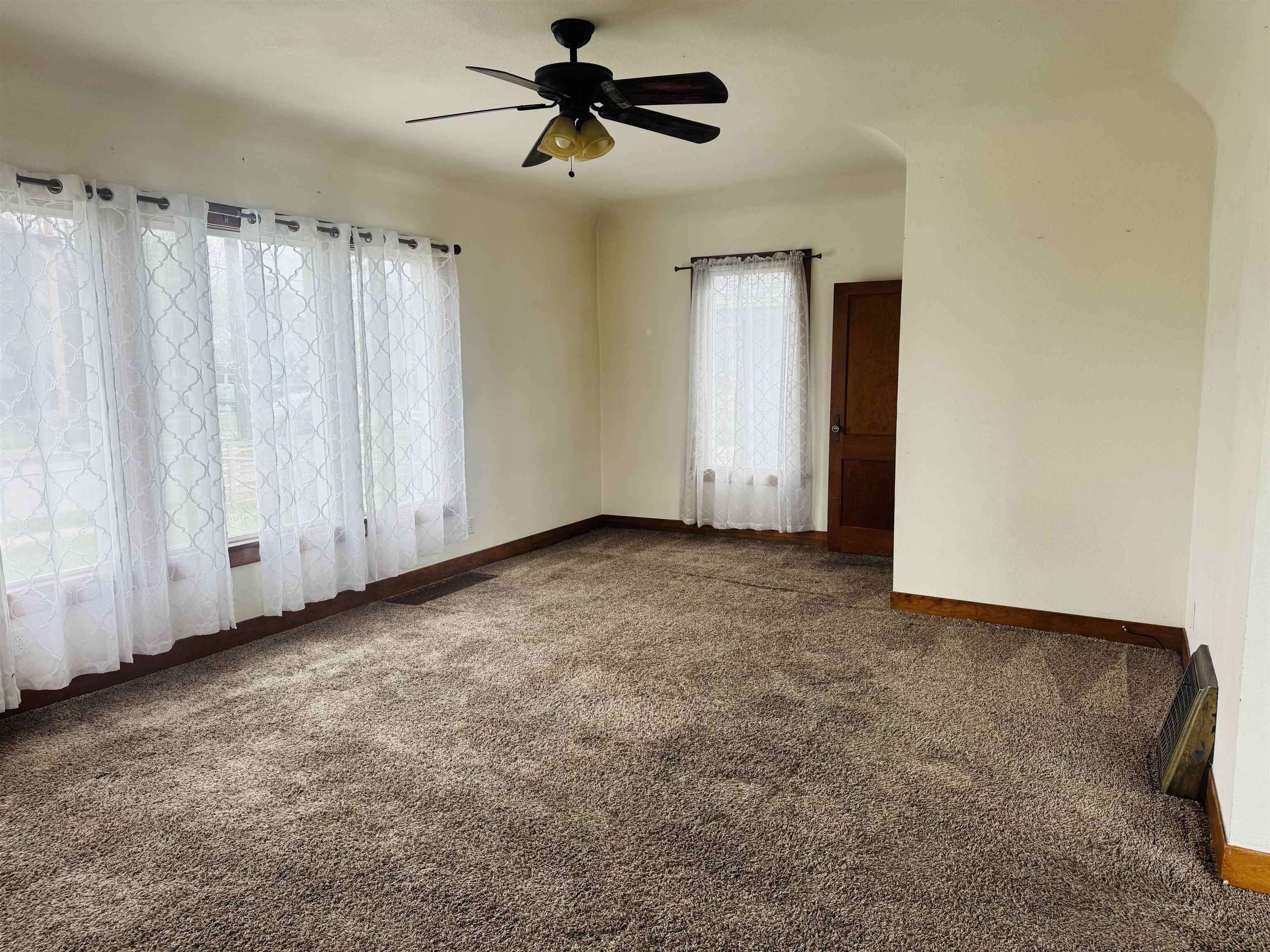 504 E Carlisle Ave - Photo 6