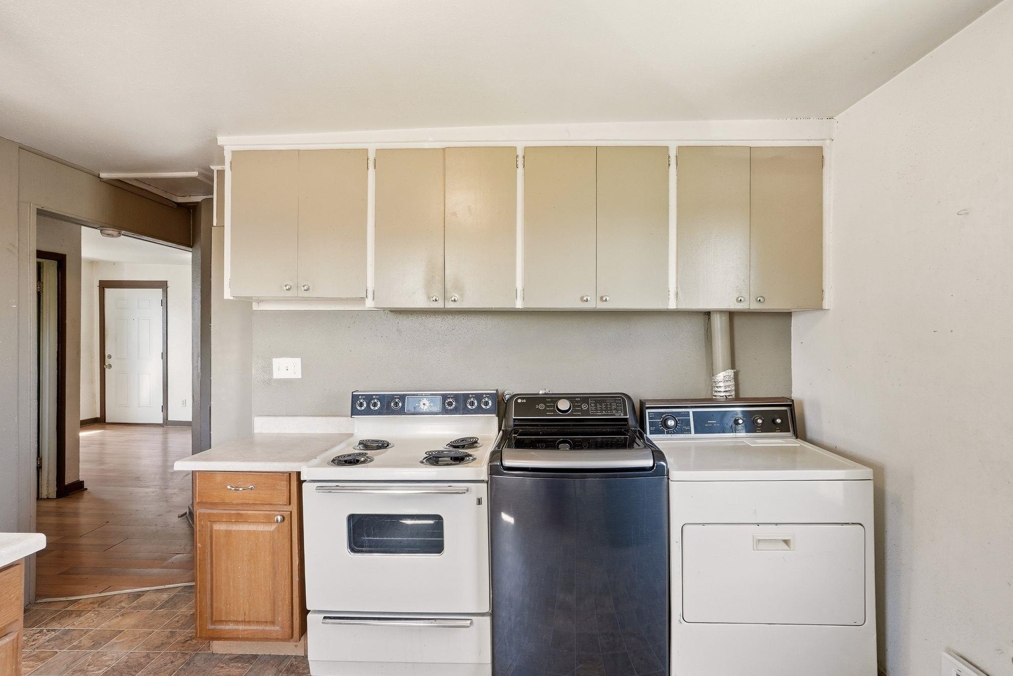1913 W Mallon Ave - Photo 8