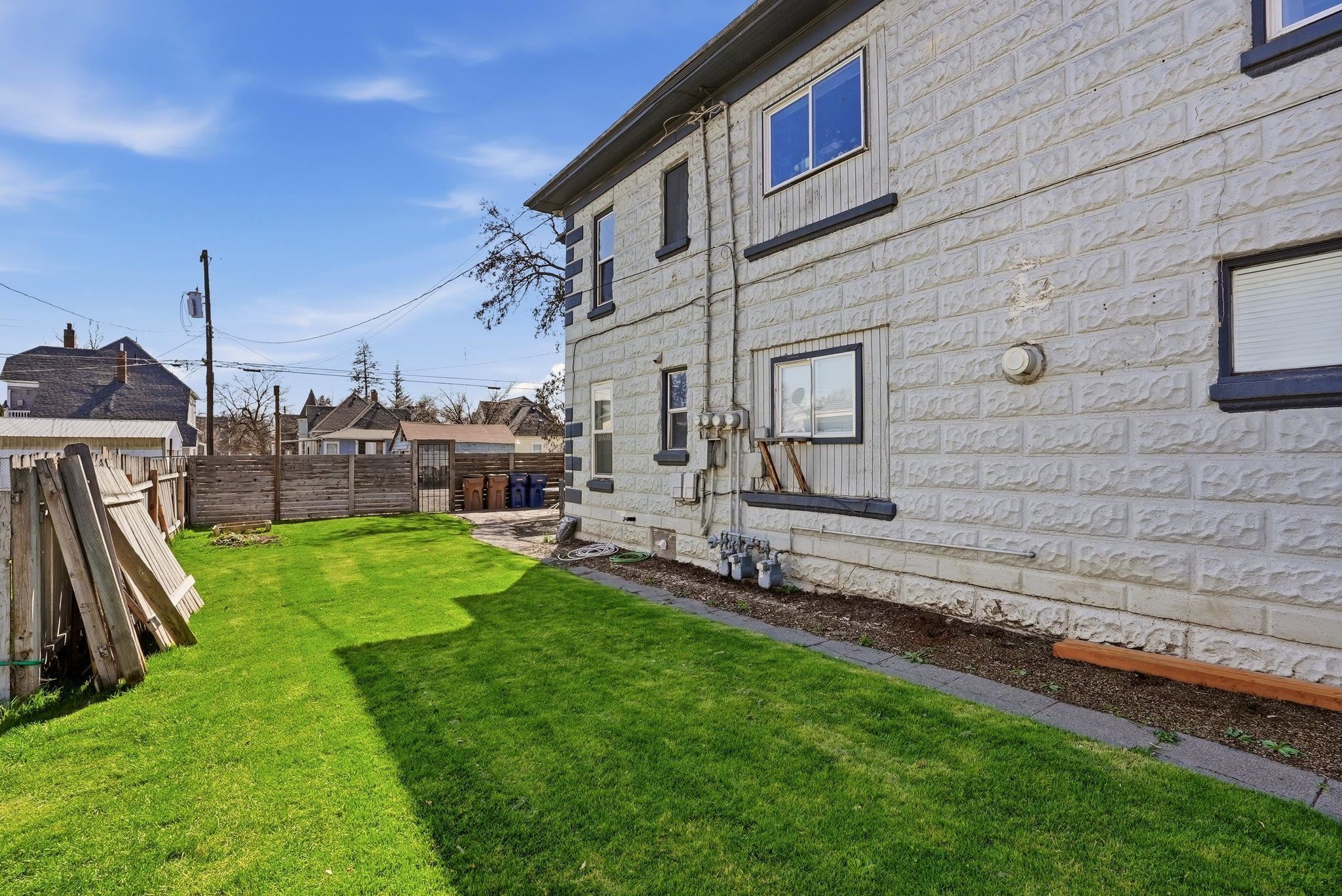 1913 W Mallon Ave - Photo 28