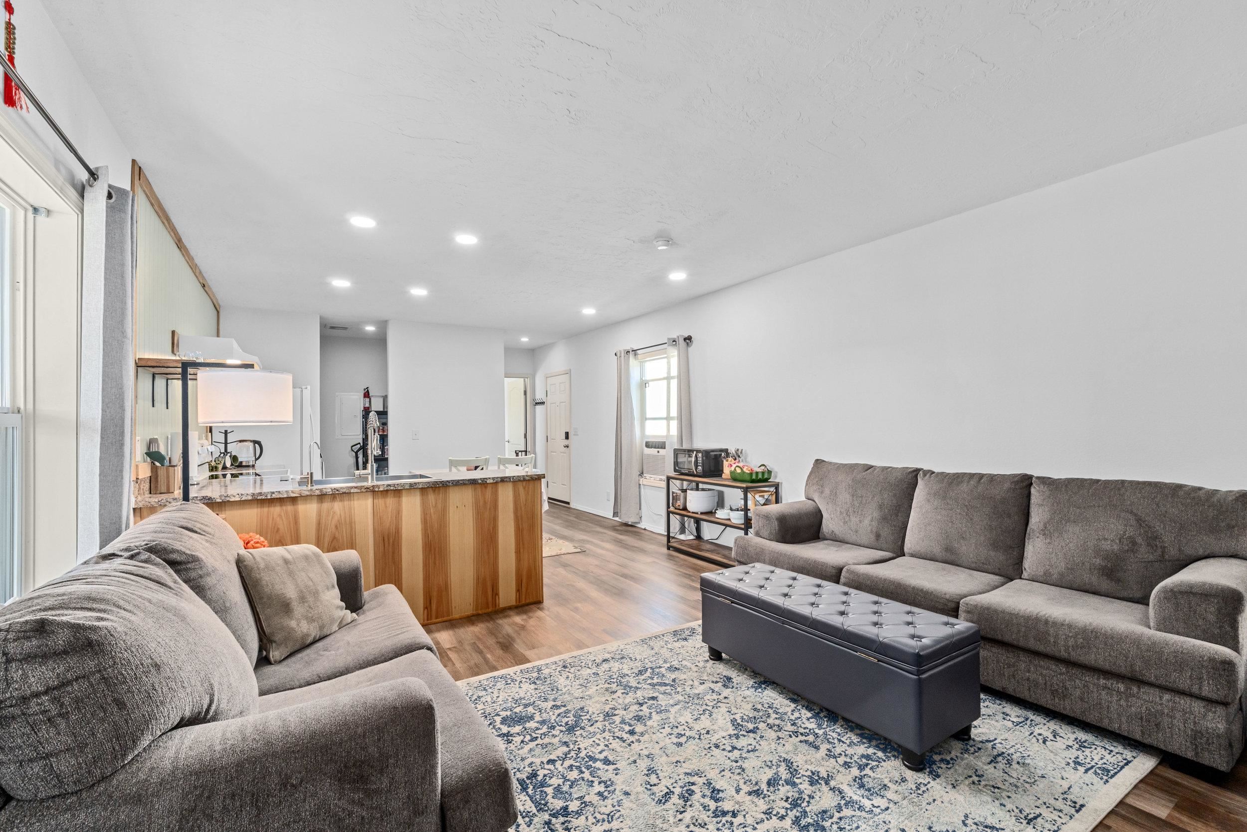 112 Blackwell St - Photo 3