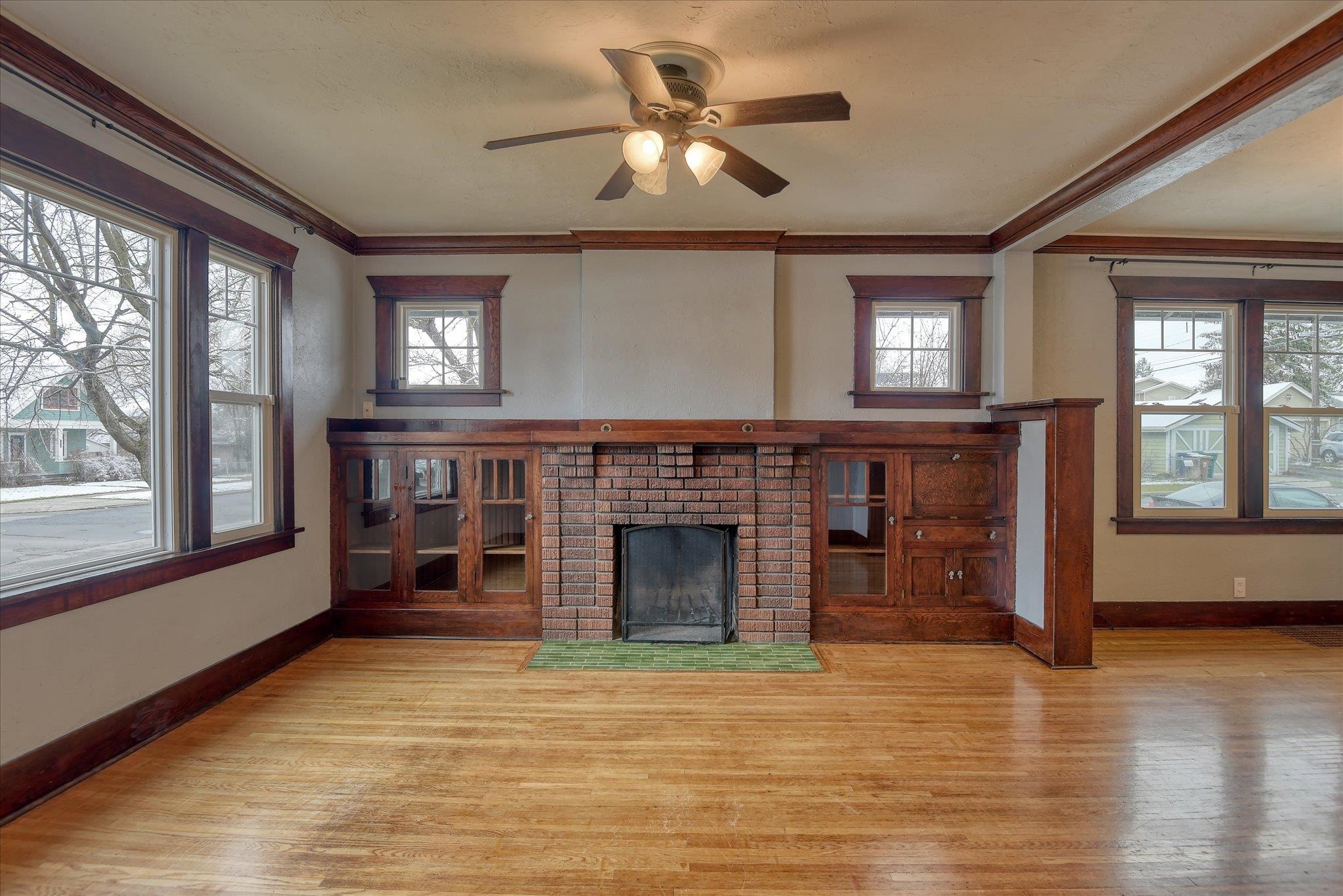 1042 W PROVIDENCE Ave - Photo 6