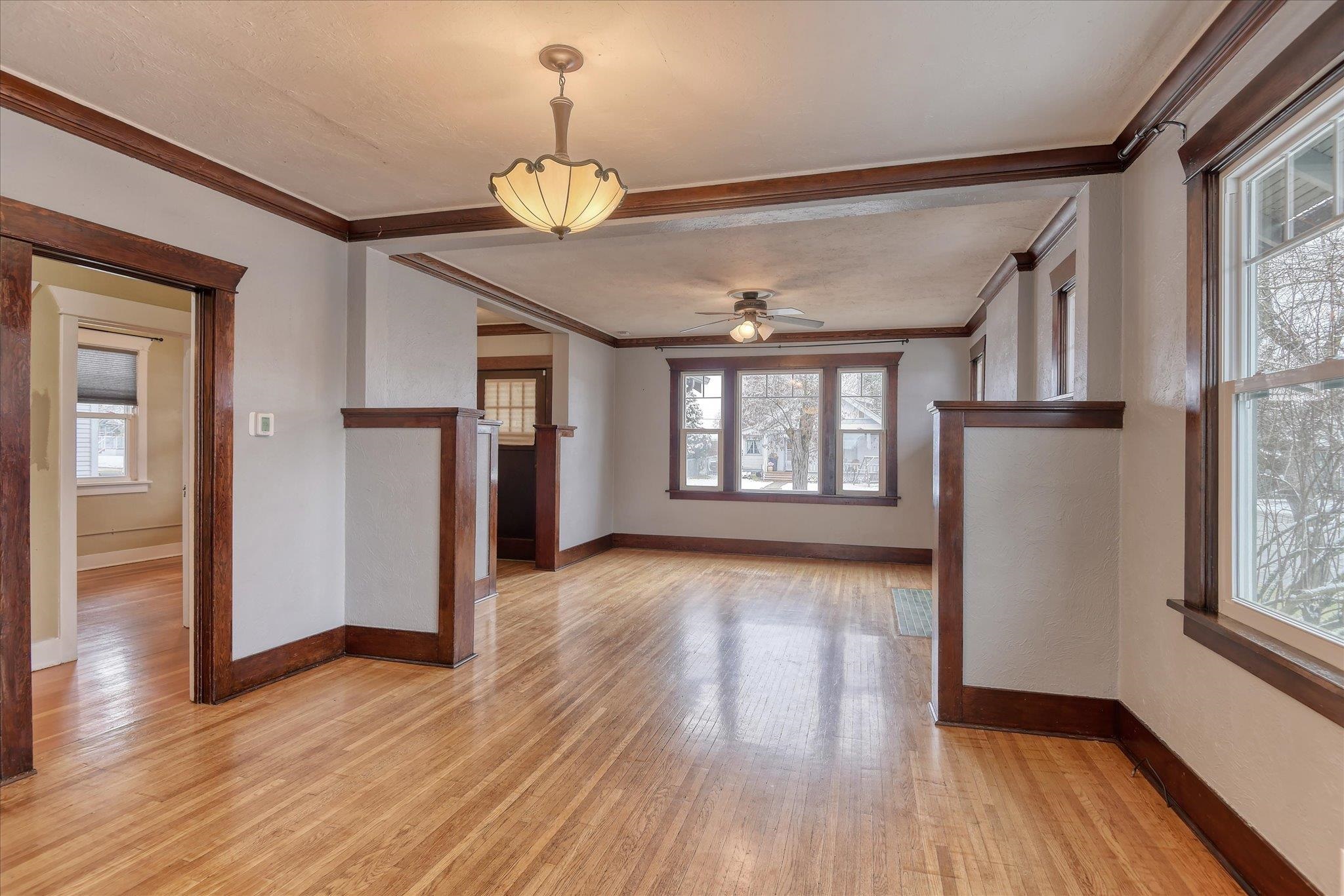 1042 W PROVIDENCE Ave - Photo 12