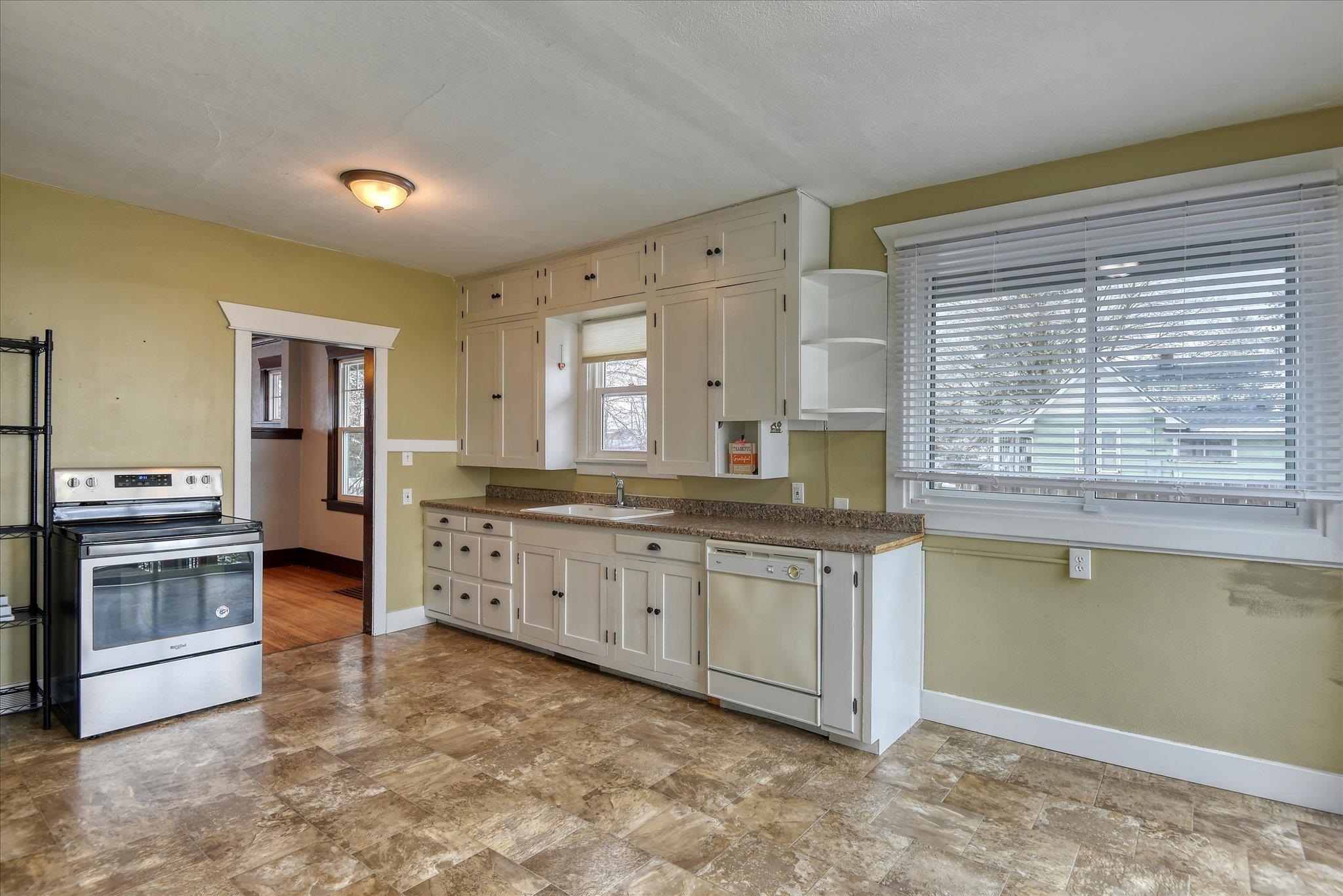 1042 W PROVIDENCE Ave - Photo 18