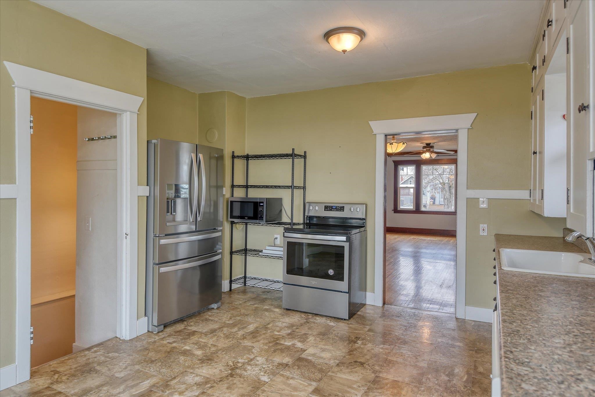 1042 W PROVIDENCE Ave - Photo 19