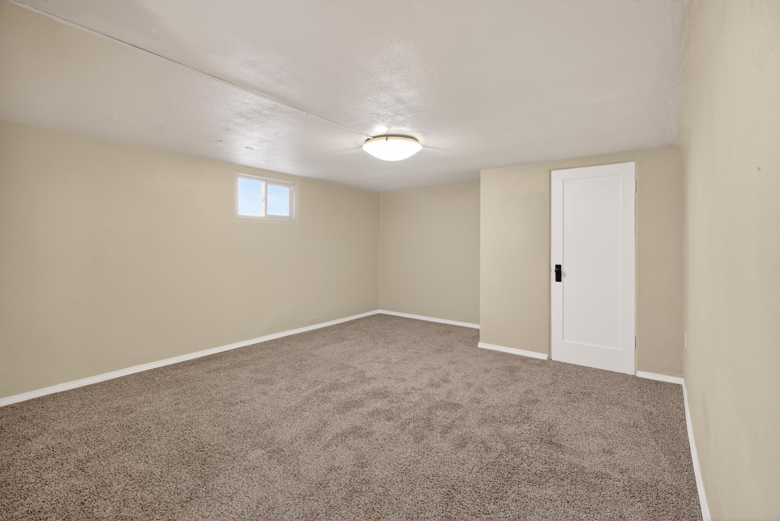 1042 W PROVIDENCE Ave - Photo 28