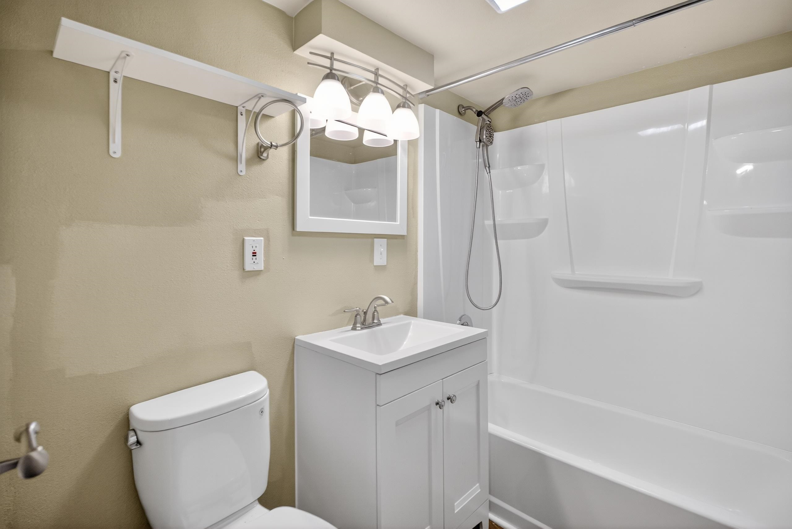 1042 W PROVIDENCE Ave - Photo 32