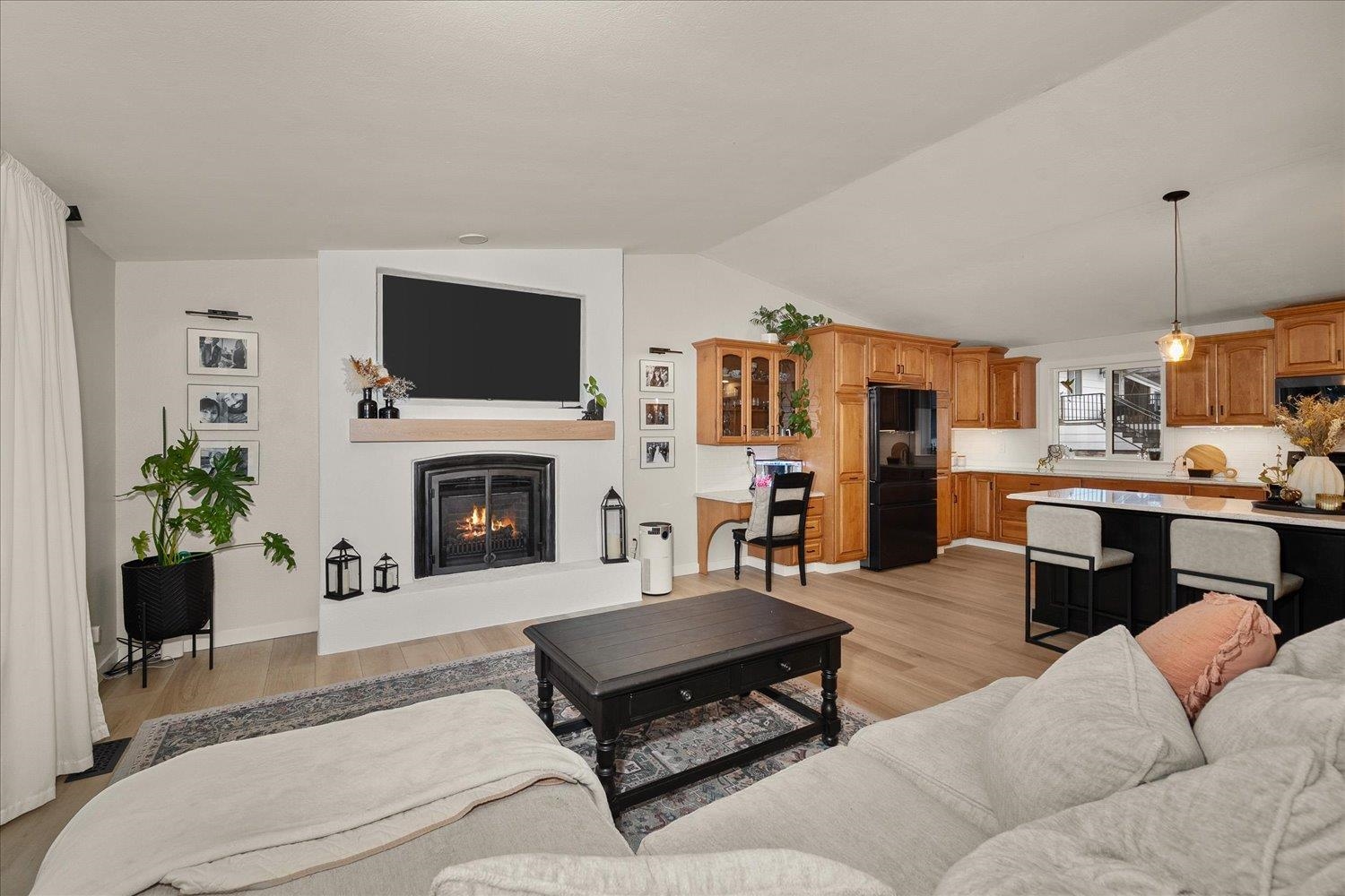 513 E Silver Pines Ct - Photo 3