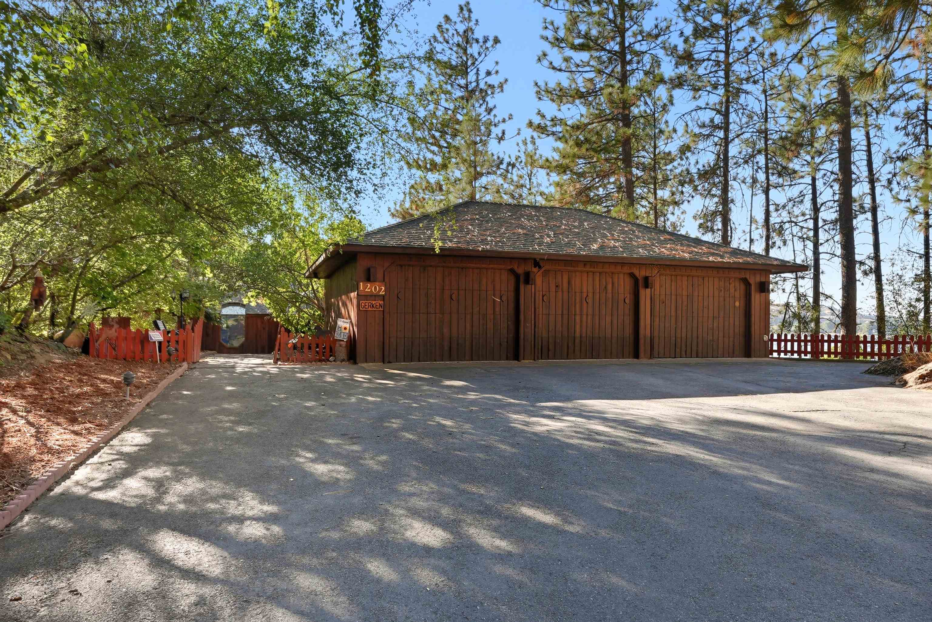 1202 S Starr Ln - Photo 2