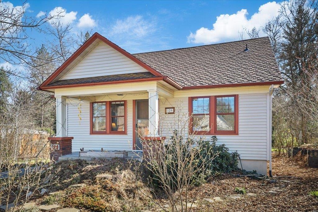 129 W 33rd Ave - Photo 2