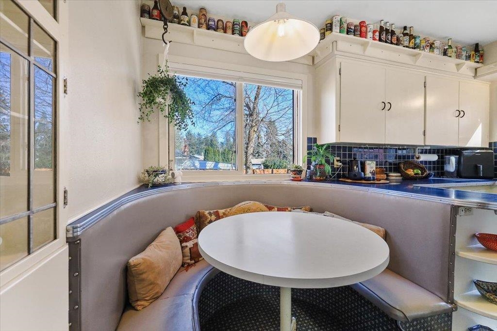 129 W 33rd Ave - Photo 12