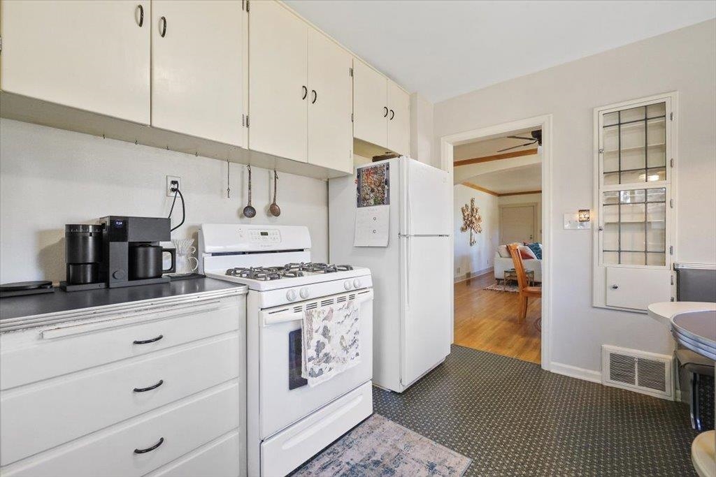 129 W 33rd Ave - Photo 15