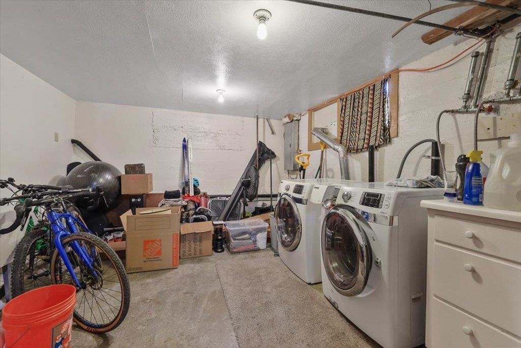 129 W 33rd Ave - Photo 27
