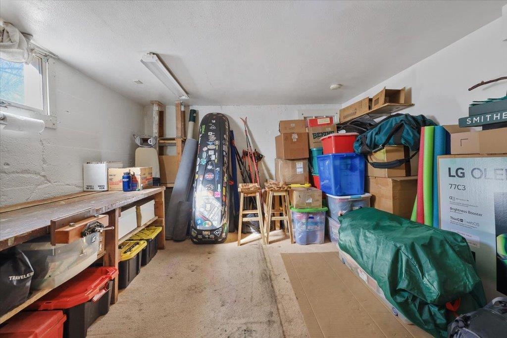 129 W 33rd Ave - Photo 28