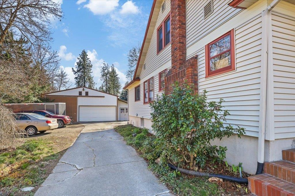 129 W 33rd Ave - Photo 31