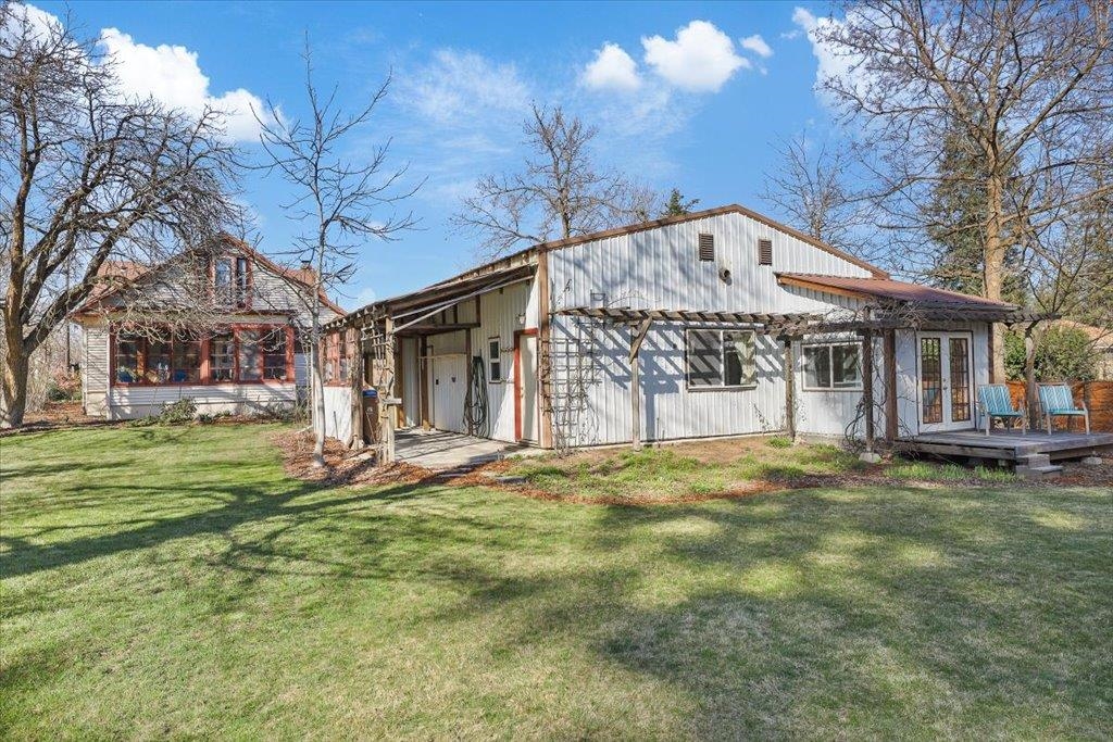 129 W 33rd Ave - Photo 44