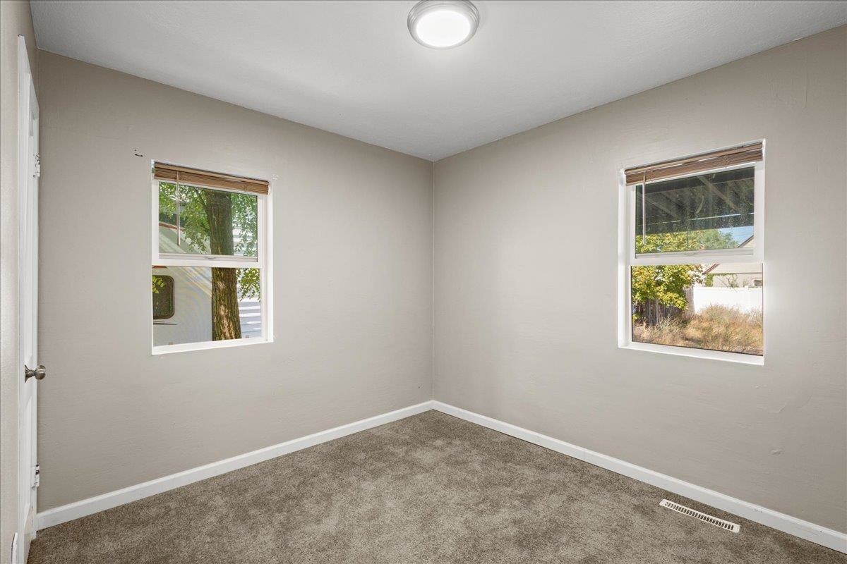 2123 E HEROY Ave - Photo 14