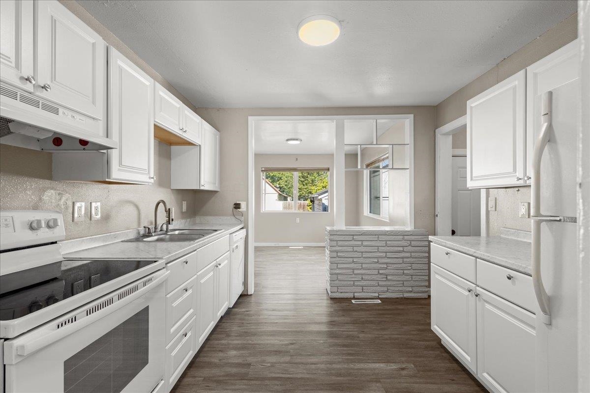 2123 E HEROY Ave - Photo 17