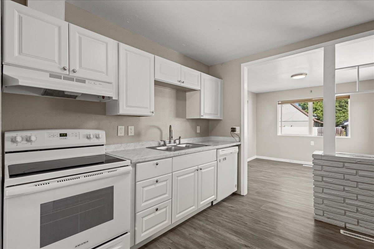 2123 E HEROY Ave - Photo 18