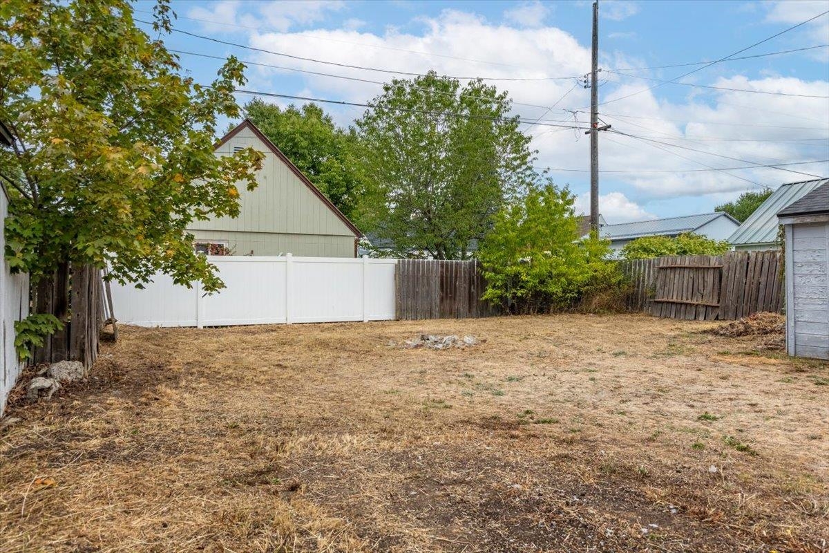 2123 E HEROY Ave - Photo 35
