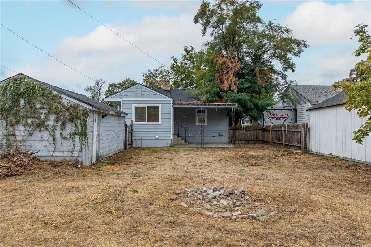 2123 E HEROY Ave - Photo 36